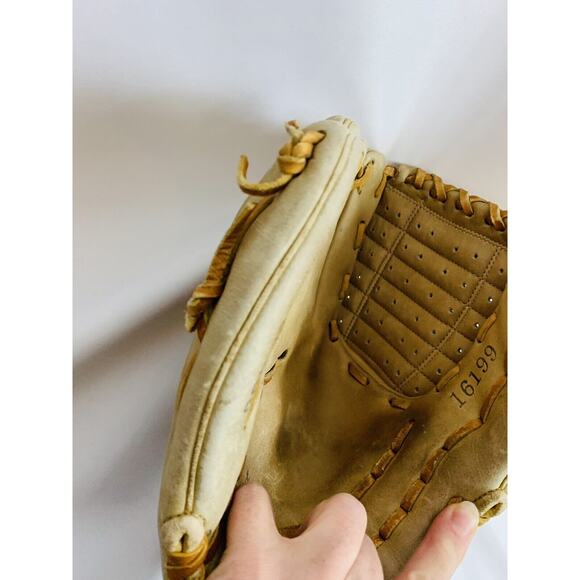 Vintage Ted Williams Model 400 Leather Baseball Glove Japan 16199 Sears - Picture 6 of 10